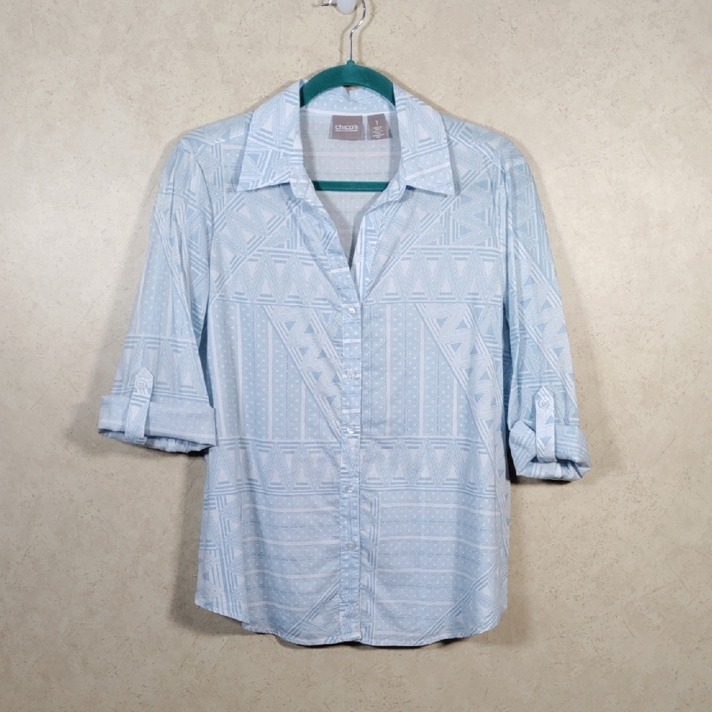6191 Chico's light blue & white button tabbed sleeve blouse 1 M